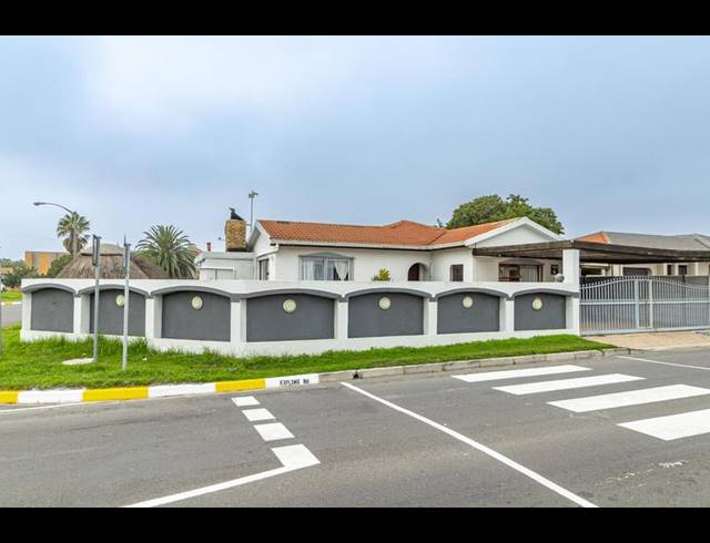 4 BEDROOM HOUSE FOR SALE IN WINDSOR PARK